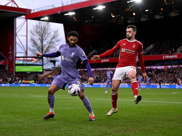 角球打死角 角球打死角