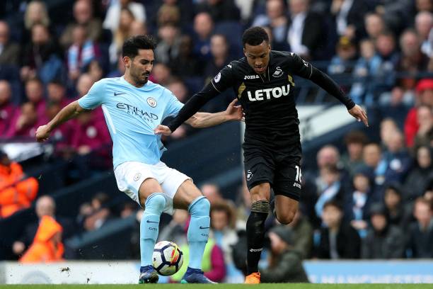 中脱颖而出 中脱颖而出