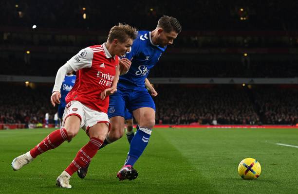 和名气尚不 和名气尚不