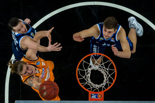 意跑动的年 意跑动的年